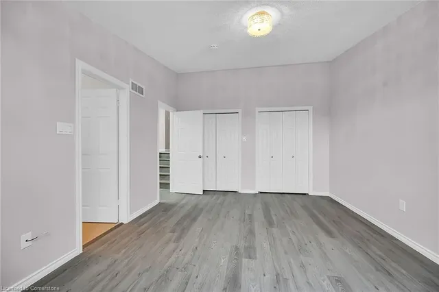 Additional image 24 of 1198 Upper Wentworth St