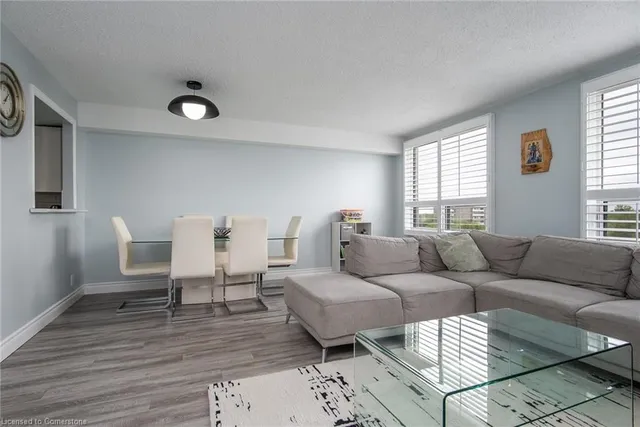 Additional image 11 of 18 Holborn Crt Unit 611