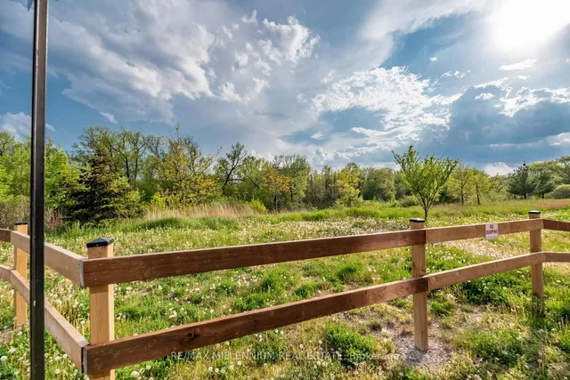 Additional image 21 of 3045 Finch Ave Unit 2093