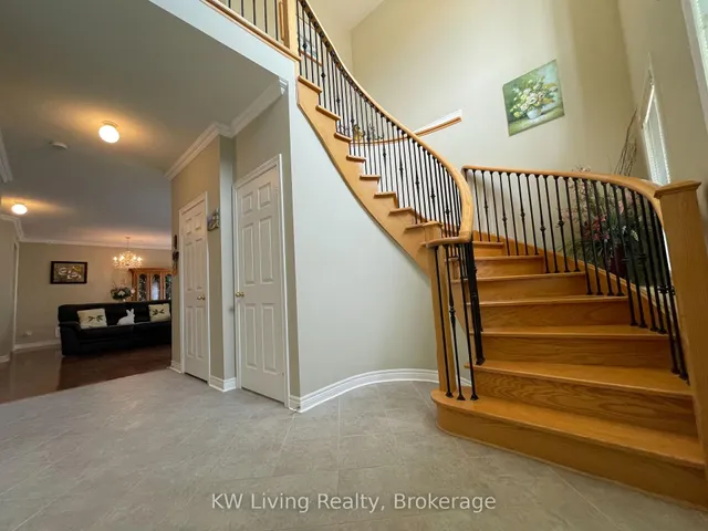 Additional image 3 of 64 Oblate Cres