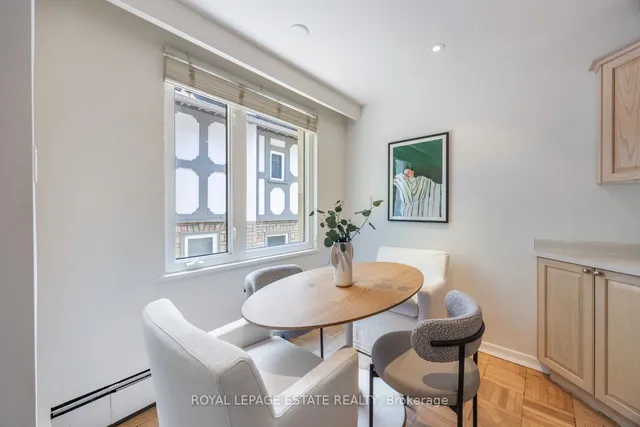 Additional image 30 of 21 Benlamond Ave Unit 4