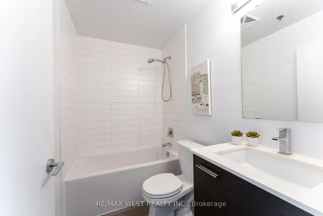 Additional image 11 of 90 Trinity St Unit 303