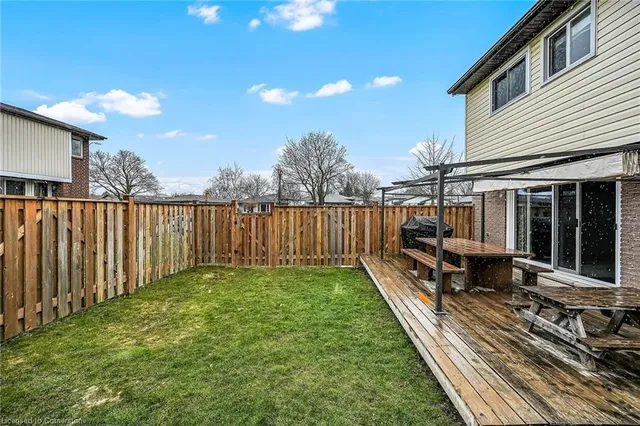 Additional image 37 of 45 Queenslea Dr Unit 63