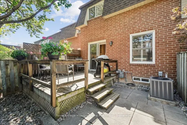 Additional image 48 of 30 Heslop Rd Unit 4