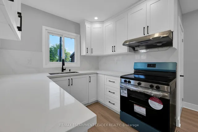 Additional image 22 of 24 CLAPHAM Rd