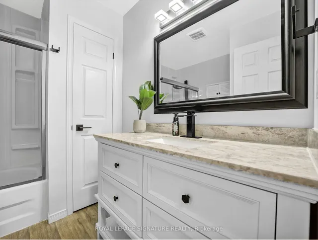 Additional image 30 of 1 Vulcan Crt