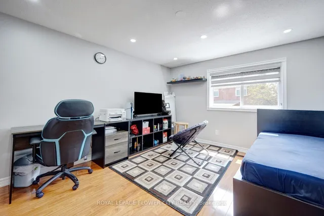 Additional image 26 of 27 Denlow Dr