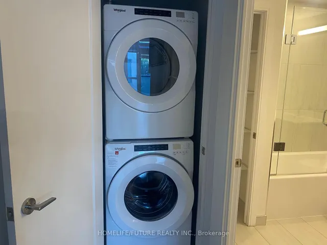 Additional image 6 of 225 Village Green Sq Unit 204