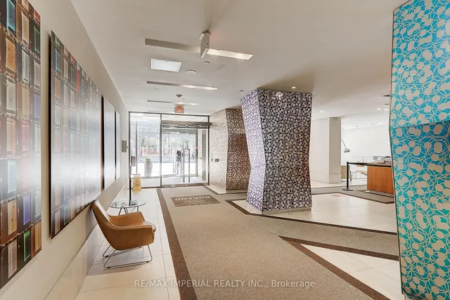 Additional image 6 of 832 Bay St Unit 3405