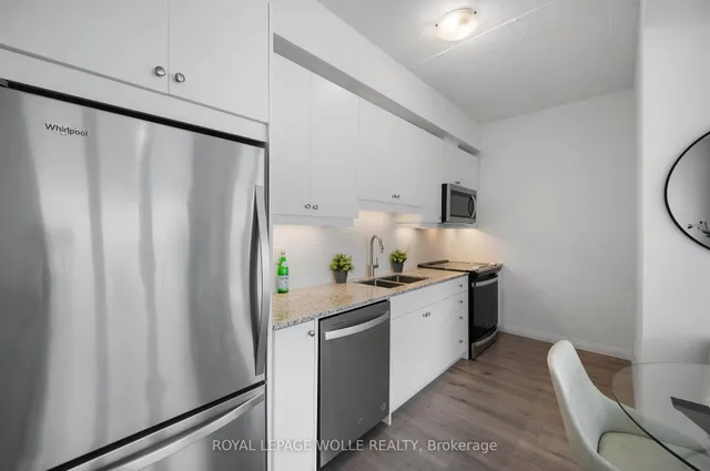 Additional image 9 of 60 Charles St Unit 2405