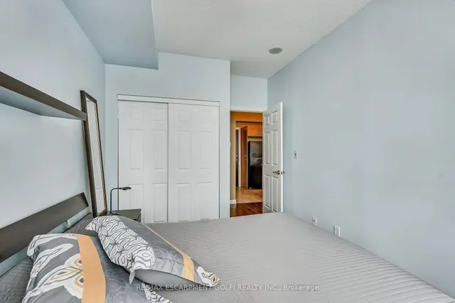 Additional image 21 of 1359 Rathburn Rd Unit 902