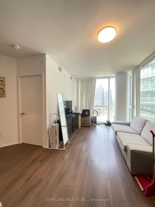 Additional image 2 of 45 Charles St Unit 1902