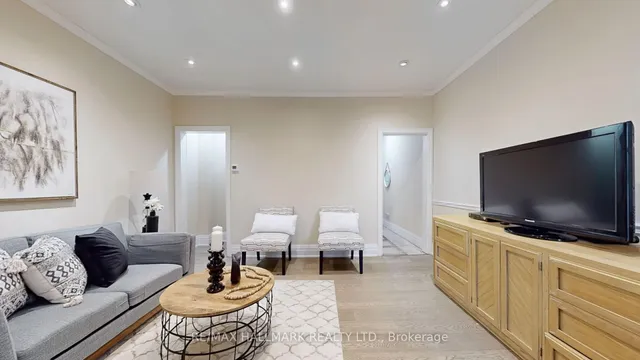 Additional image 6 of 115 Woodbine Ave Ave