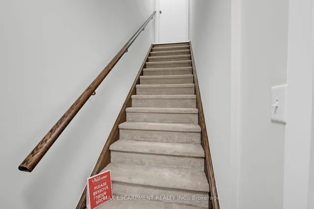 Additional image 8 of 35 Hays Blvd Unit 11