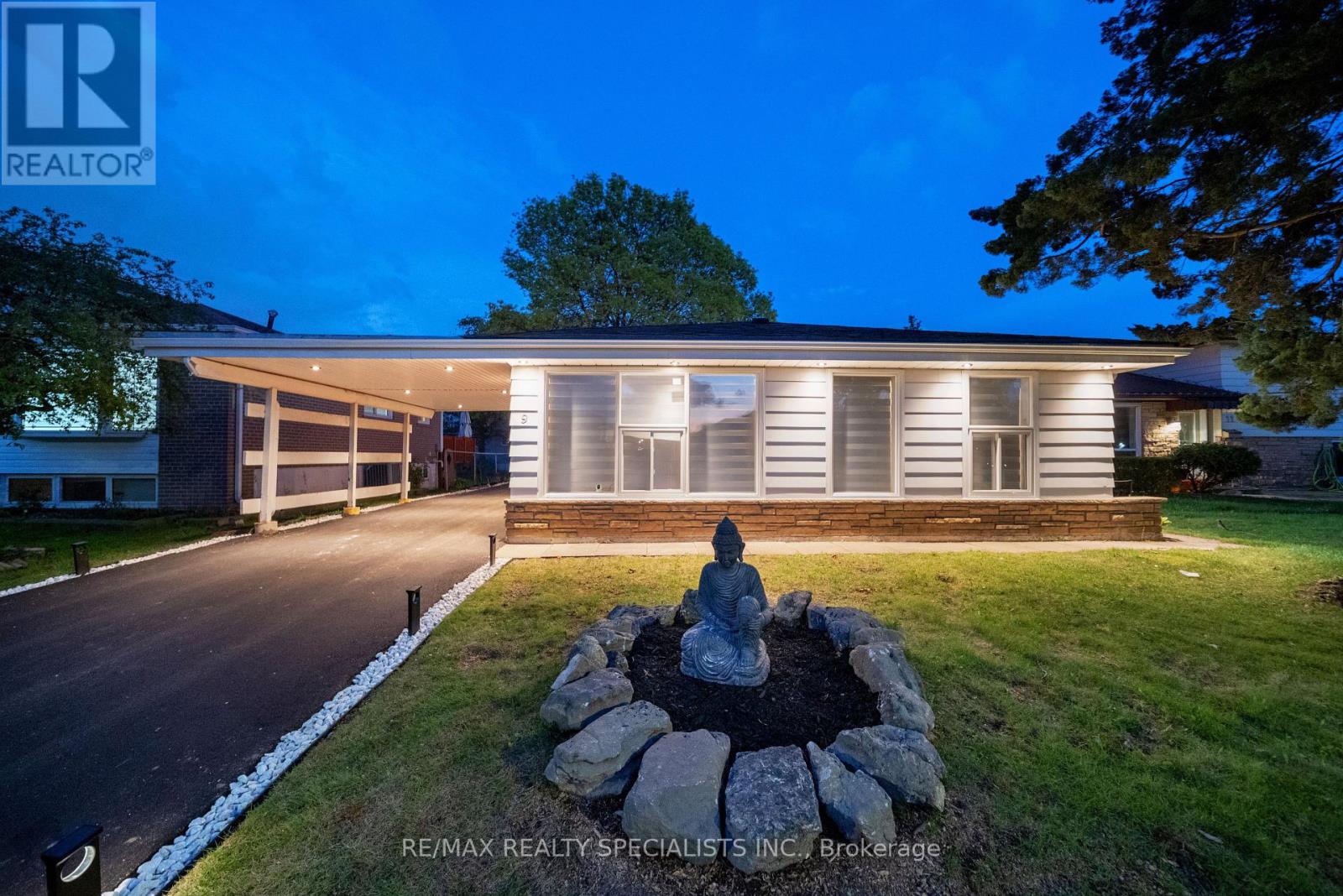 9 PLEASELEY ROAD|Brampton (Brampton East), Ontario L6W1K7