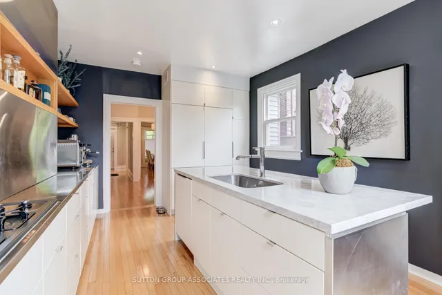 Additional image 14 of 215 Christie St