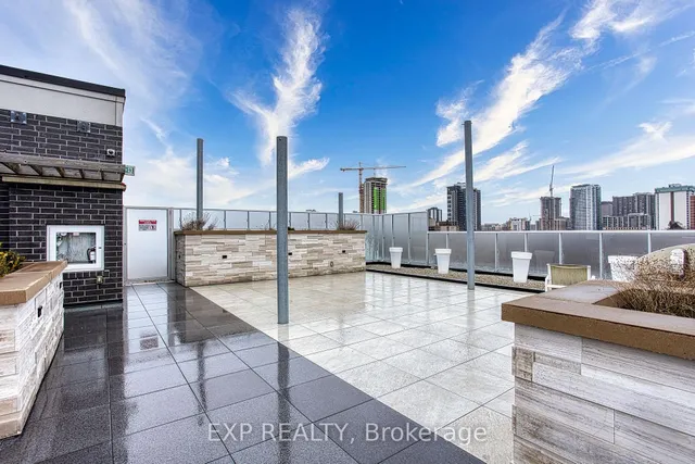 Additional image 39 of 101 Locke St Unit 615