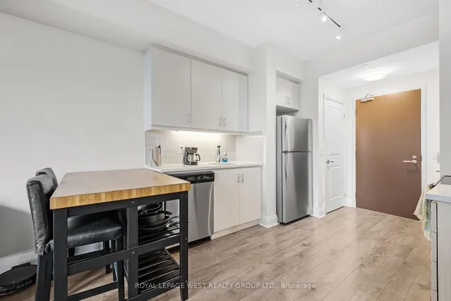 Additional image 5 of 17 Zorra St Unit 613