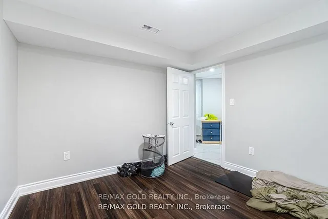 Additional image 24 of 42 BRAEMORE Rd