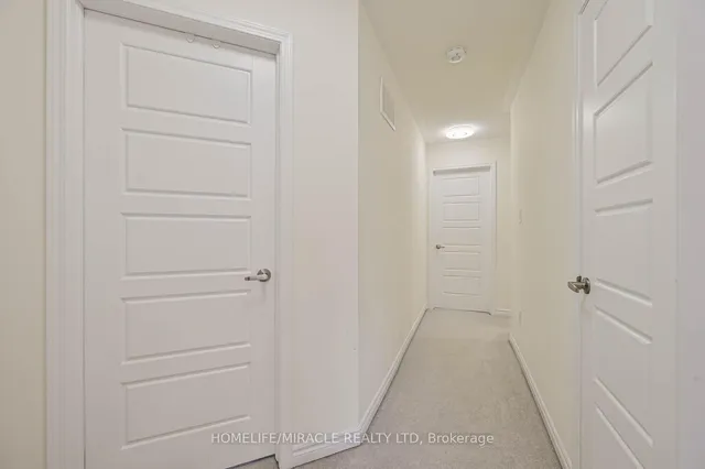 Additional image 23 of 896 Sumac Cres