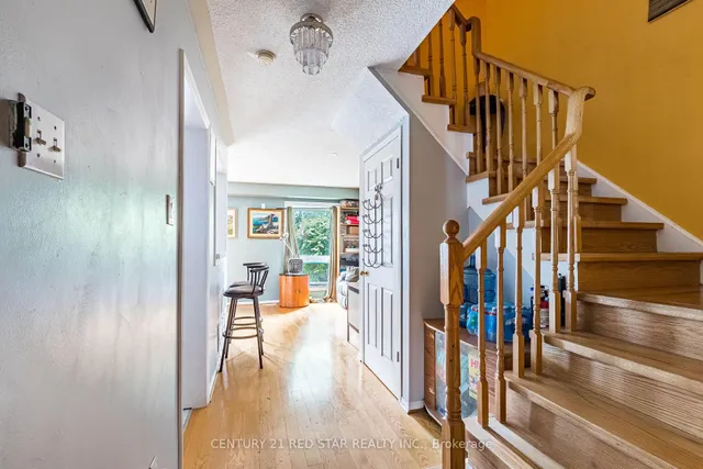 Additional image 9 of 13 Wickstead Crt