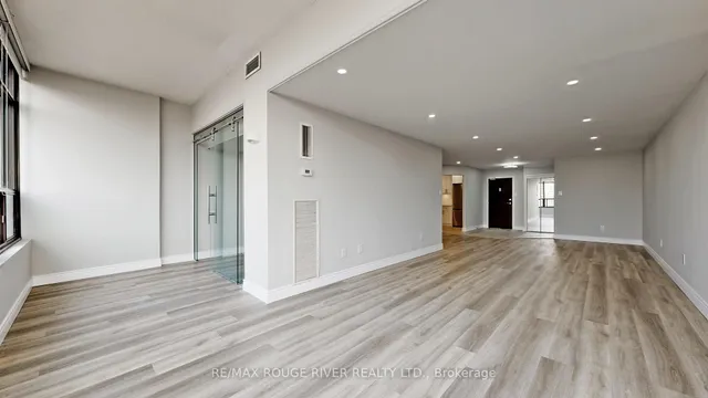 Additional image 28 of 33 Elmhurst Ave Unit 2407