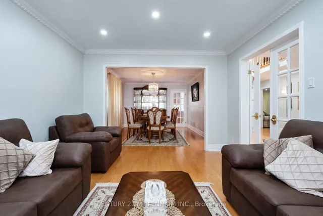 Additional image 7 of 29 Mossbank Dr