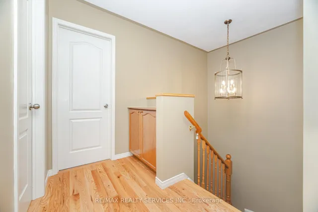 Additional image 17 of 8 Inwood Pl