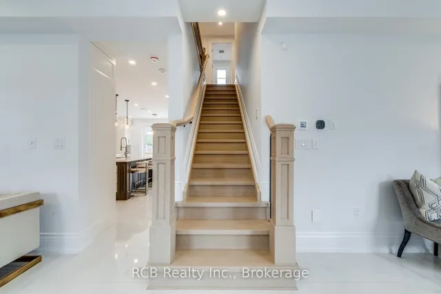 Additional image 25 of 452 Rothesay Pl