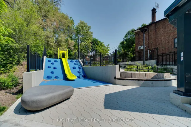 Additional image 40 of 250 Lawrence Ave Unit 724