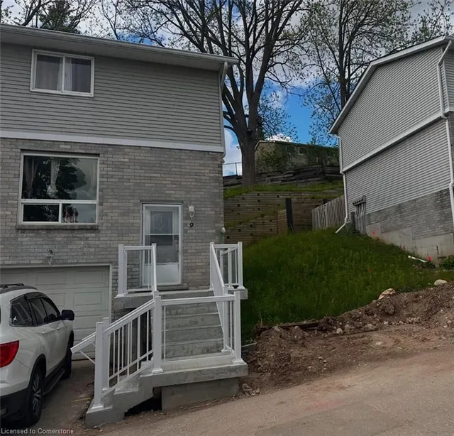 Additional image 2 of 648 Doon Village Rd Unit 9