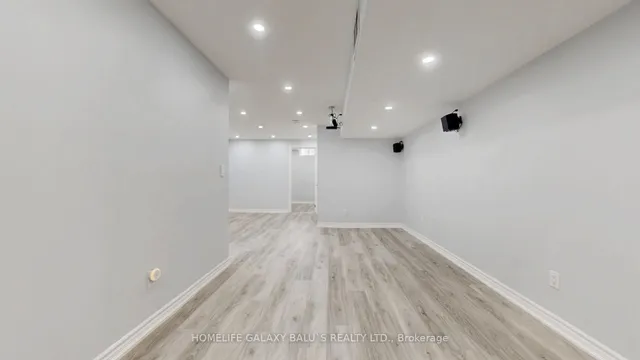 Additional image 29 of 383 Comiskey Cres