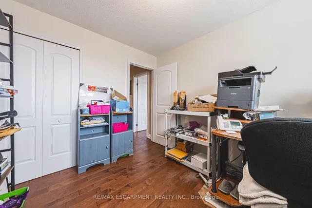 Additional image 28 of 2 Antoinette Crt