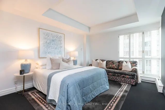 Additional image 27 of 38 Avenue Rd Unit 700