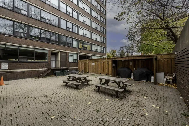 Additional image 43 of 120 Duke St Unit 704