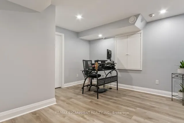 Additional image 31 of 7107 Appletree Lane