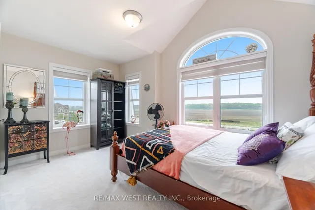 Additional image 27 of 70 Hogan Manor Dr