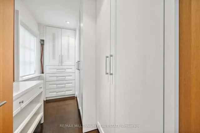 Additional image 28 of 55 BURROWS Ave