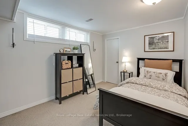 Additional image 28 of 23 Lorne Ave