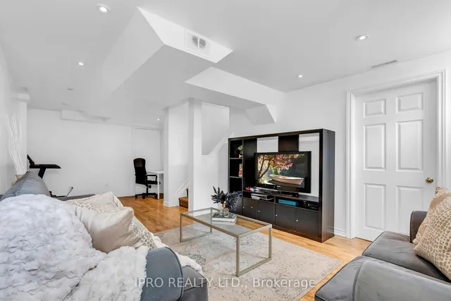 Additional image 34 of 1081 Cooper Ave