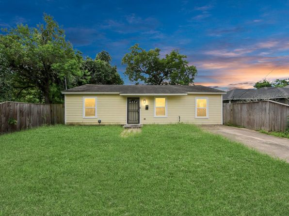 Property image for 4522 Larkspur St, Houston, TX 77051