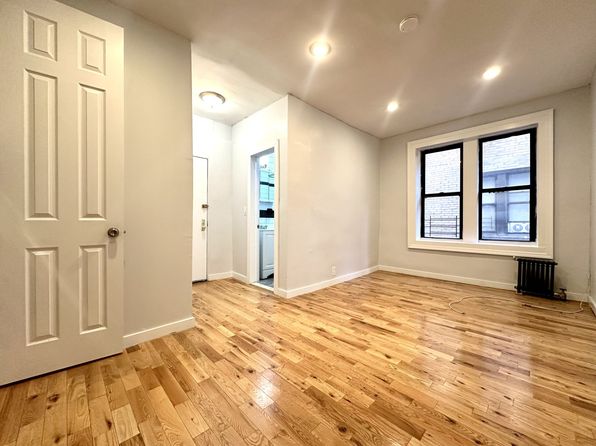 28 Thayer St #31, New York, NY 10040
