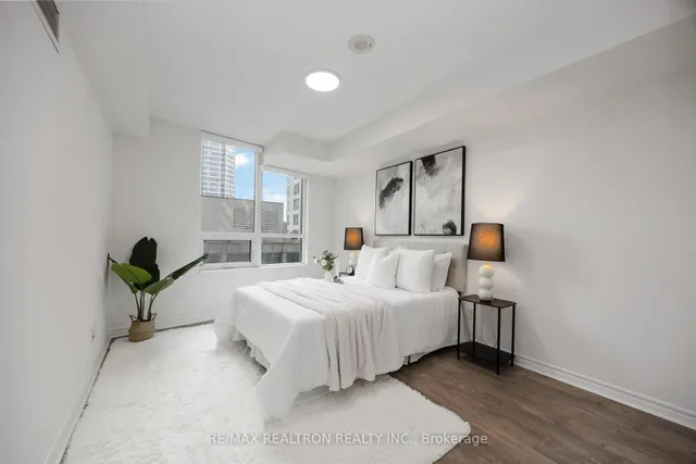 Additional image 17 of 25 Lower Simcoe St Unit 525