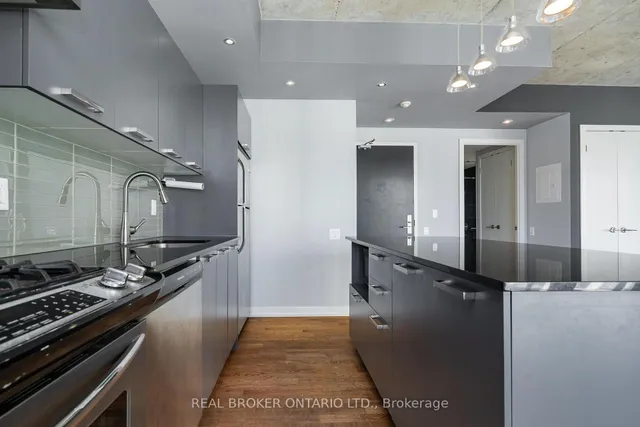 Additional image 10 of 95 Bathurst St Unit 1201