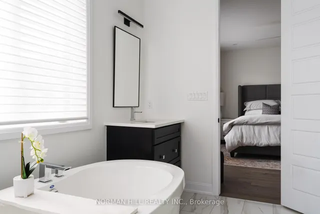 Additional image 21 of 283 Bethpage Dr