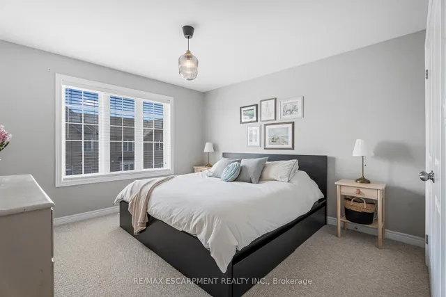 Additional image 20 of 122 DUNDAS St Unit 19