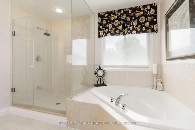 Additional image 26 of 2468 Whitehorn Dr