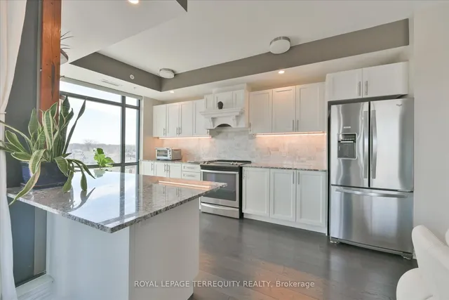 Additional image 9 of 2522 Keele St Unit 508