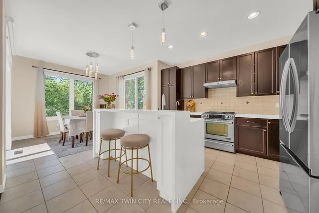 Additional image 11 of 437 Zeller Dr