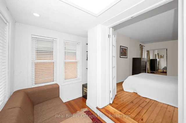 Additional image 21 of 300 Charlton Ave